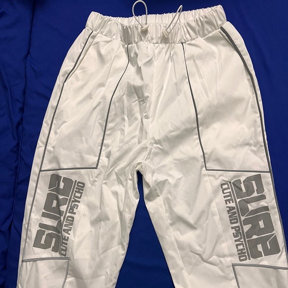 White cargo pants - Picture 2 of 3